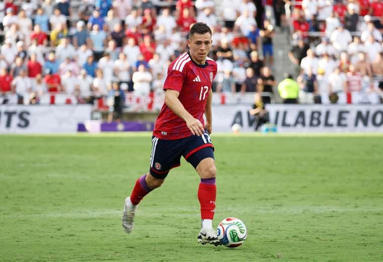 Carlos Mora destaca la importancia del apoyo de la afición para el juego ante Curazao