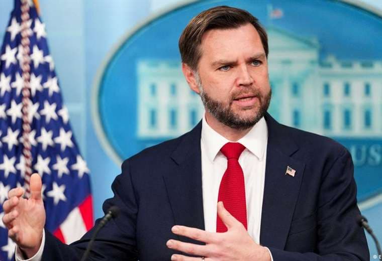 Vance justifica prohibición a medios a la Casa Blanca