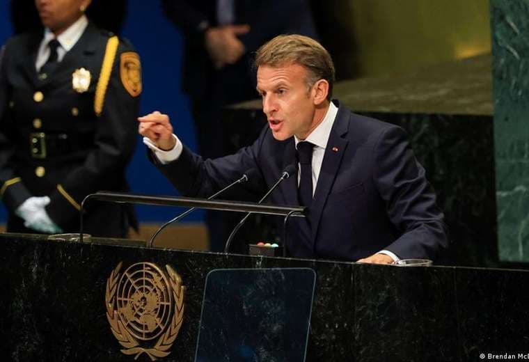 Macron llama al mundo a mantenerse "firme junto a la ONU"