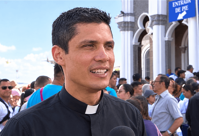 Padre vocero de la Basílica vuelve al teatro para hablar sobre prevención del suicidio
