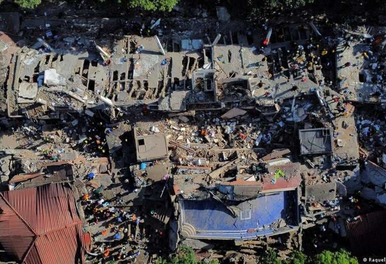 Cali comienza a demoler edificios afectados por el terremoto