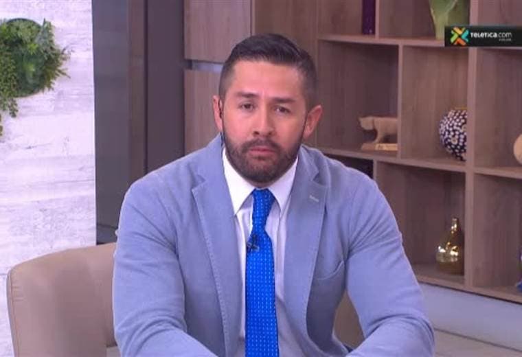 Autoexámen de mama es vital para detectar el cáncer