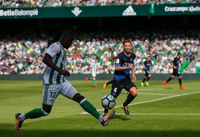 Joel Campbell, delantero costarricense del Betis.