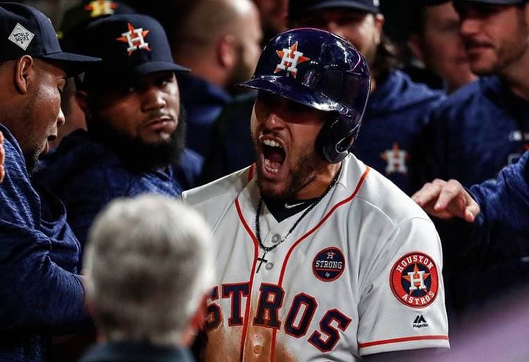 Astros de Houston están a un juego de ganar la Serie Mundial. 