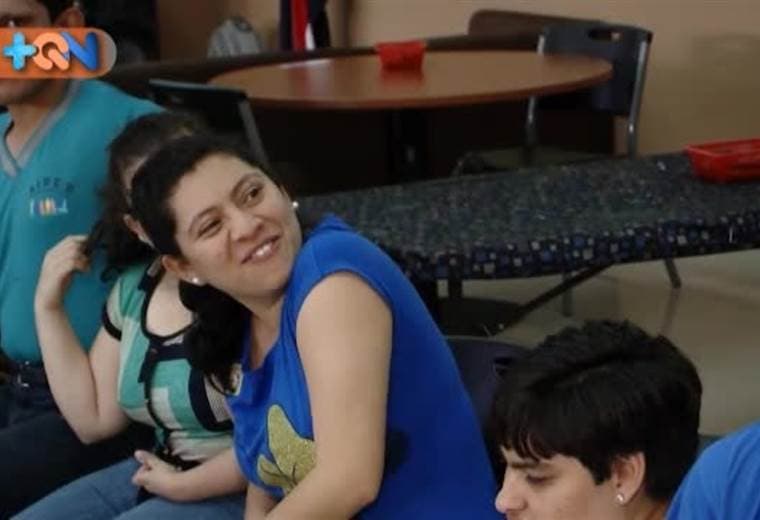 Su hija Cindy la motivó a crear un centro para adultos