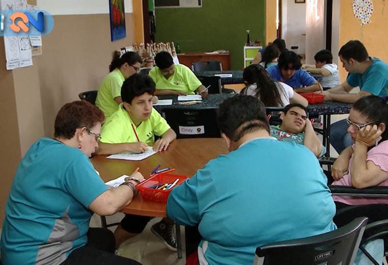 Su hija Cindy la motivó a crear un centro para adultos