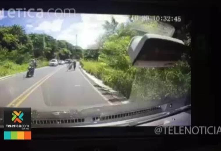 Video muestra momento del choque entre el carro y los seis ciclistas en Guanacaste