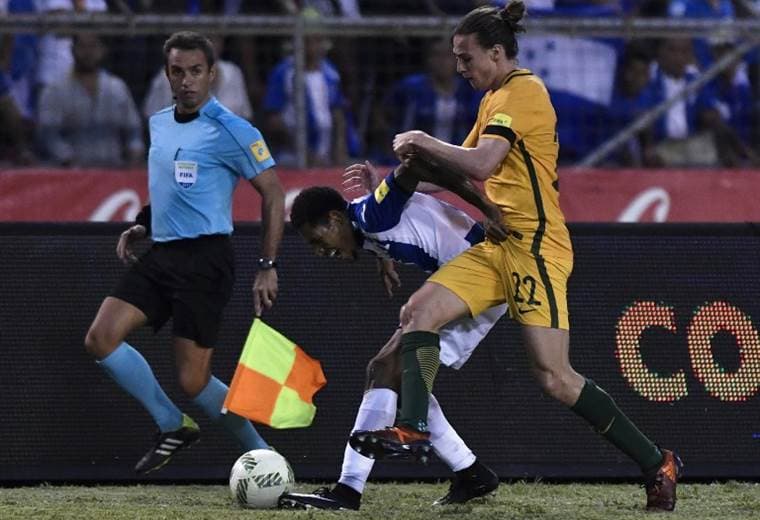Australia logró un valioso empate en San Pedro Sula.|AFP