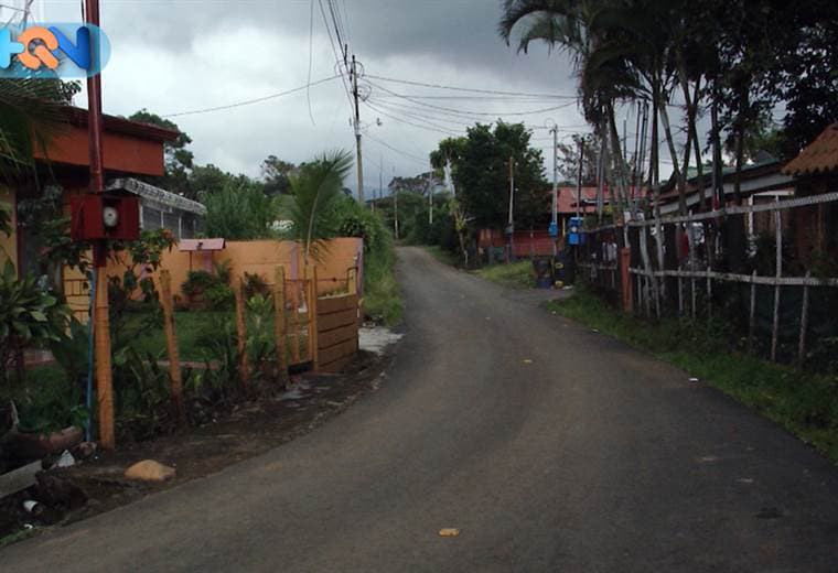 Calle recuerda gemelos perdidos en el poas