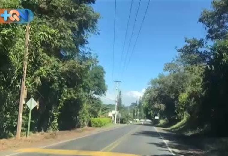 En el poblado de Pilas en Puente de Piedra en Grecia existe una casa de la que todos hablan, no solo por su belleza arquitectónica sino también por las leyendas que encierra esta morada.