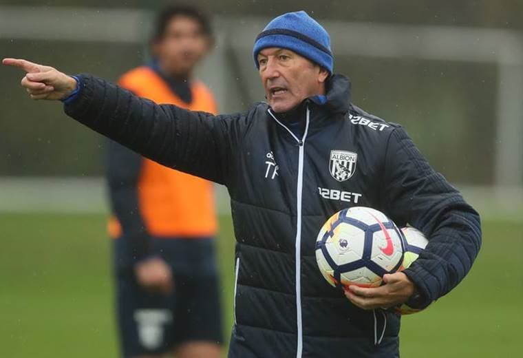 El West Bromwich Albion anunció este lunes el despido del técnico Tony Pulis. 