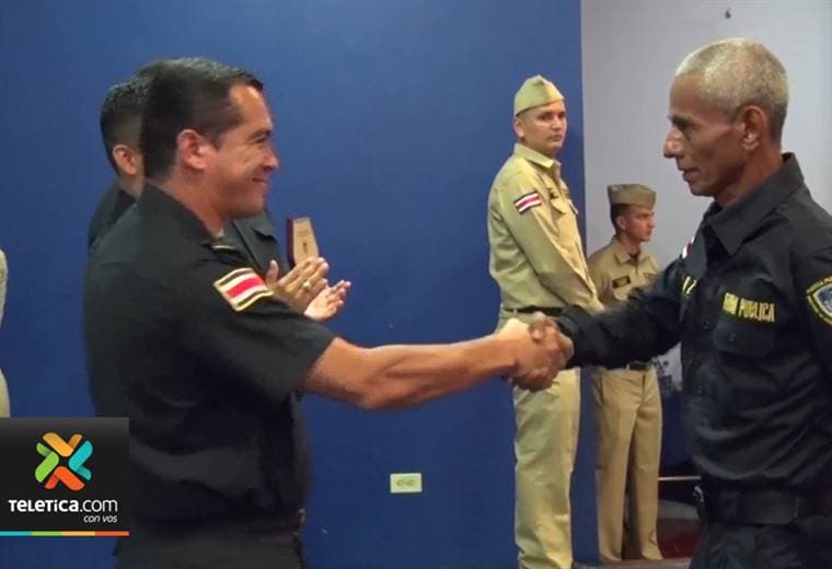 Ministerio de Seguridad reconoce la buena labor de los policías en Puntarenas