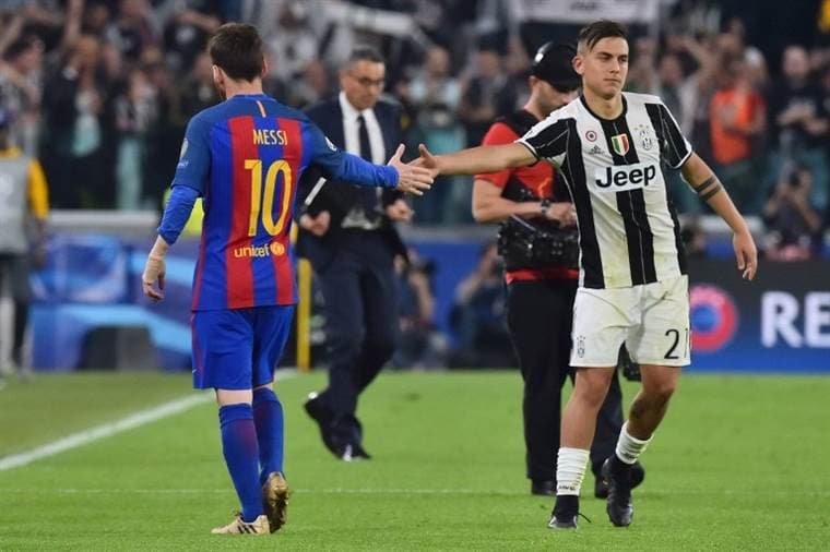 Lionel Messi y Paulo Dybala, futbolistas argentinos del Barcelona y la Juventus.