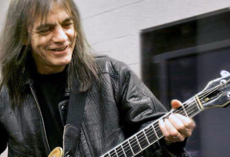 Malcolm Young, guitarrista de AC/DC muere a los 64 años