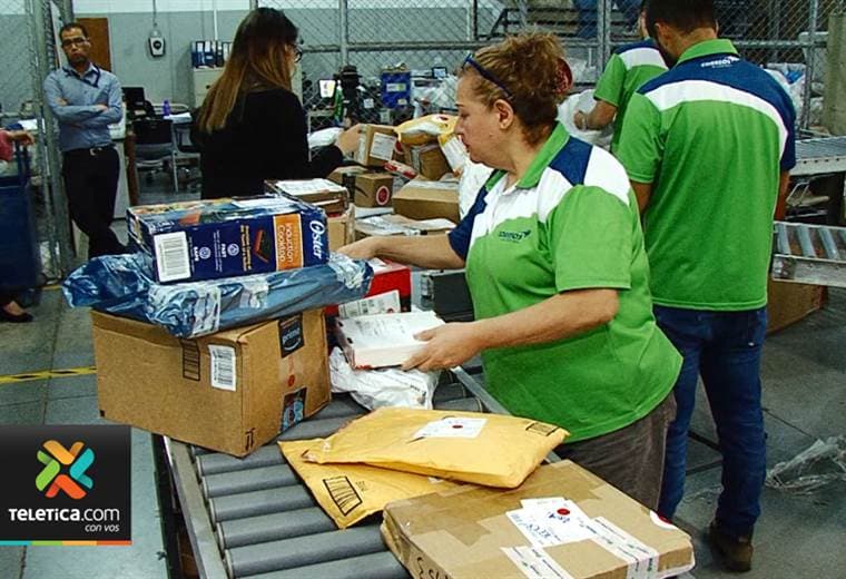 Viernes Negro y "ciberlunes" duplican paquetes en correos