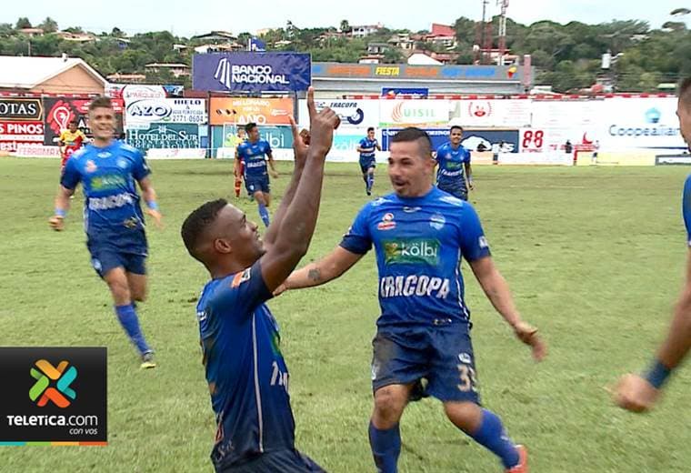 Josué Mitchell calló un invicto de 25 partidos del Herediano