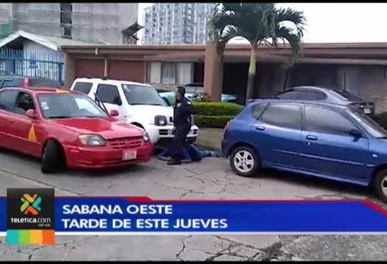 Fuerza Pública detuvo en Sabana Oeste a tres sujetos sospechosos de asaltar un local comercial