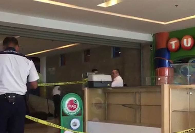 Estas son las series de lotería robadas en puesto de Multiplaza Escazú