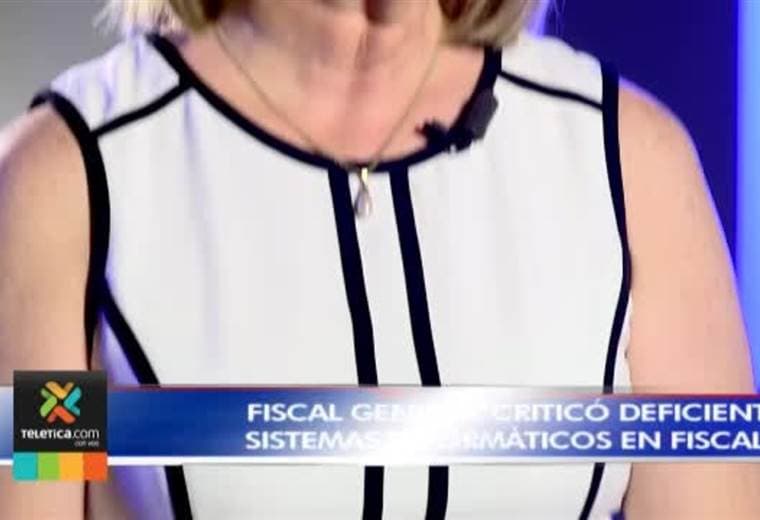 Emilia Navas critica los deficientes sistemas informáticos para seguir casos de corrupción