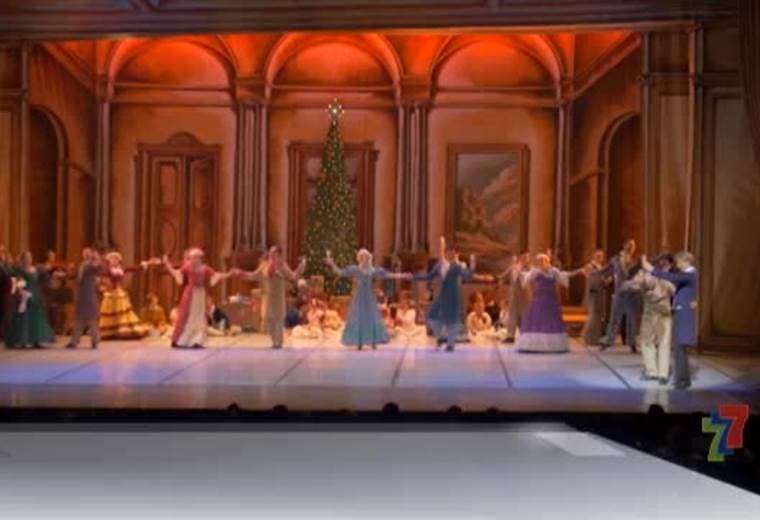 Por octavo año consecutivo, el Teatro Melico Salazar presenta el Ballet el Cascanueces, fenómeno artístico mundial que anuncia la Navidad.