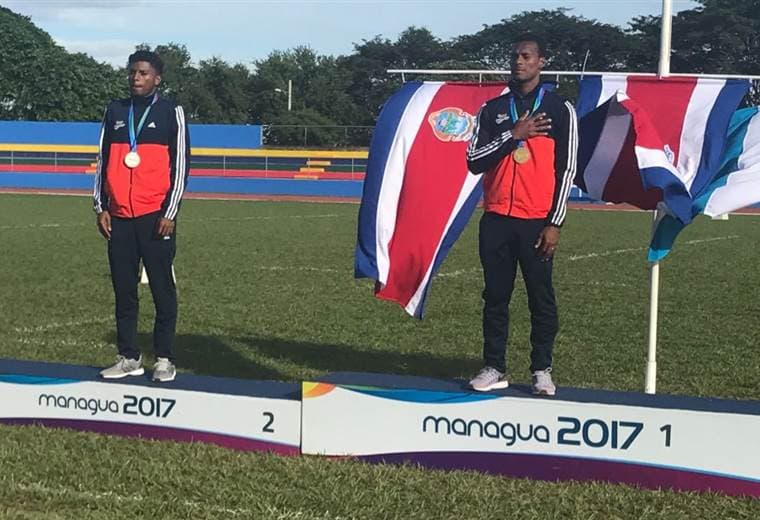 Nery Brenes y Gerald Drummond ganaron oro y plata en los 400 metros |Prensa CON. 