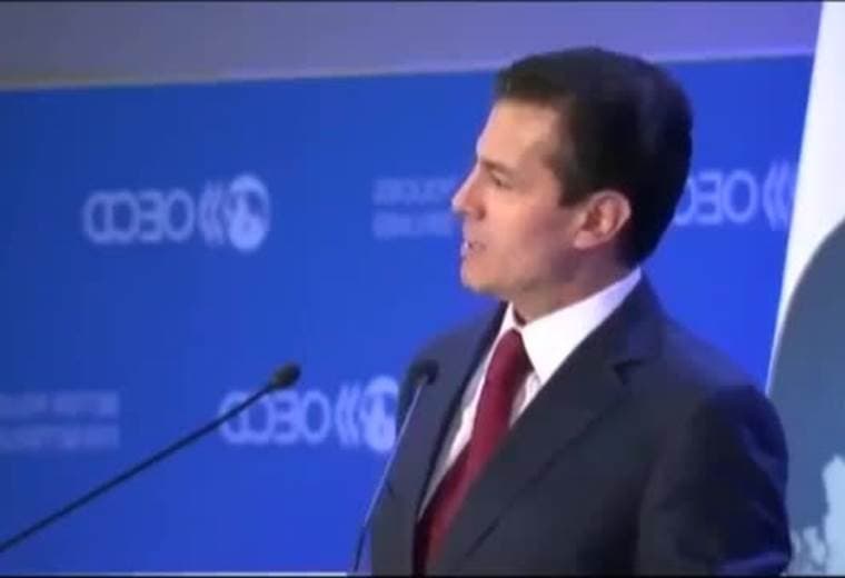 El error de Peña Nieto durante conferencia en París
