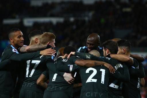 Jugadores del Manchester City celebran un nuevo triunfo de su equipo.|AFP