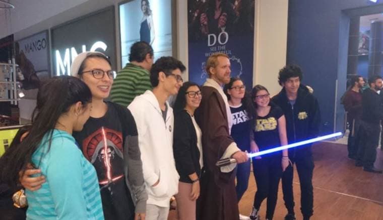 Fans de Star Wars en el estreno del Episodio VIII en Costa Rica. 