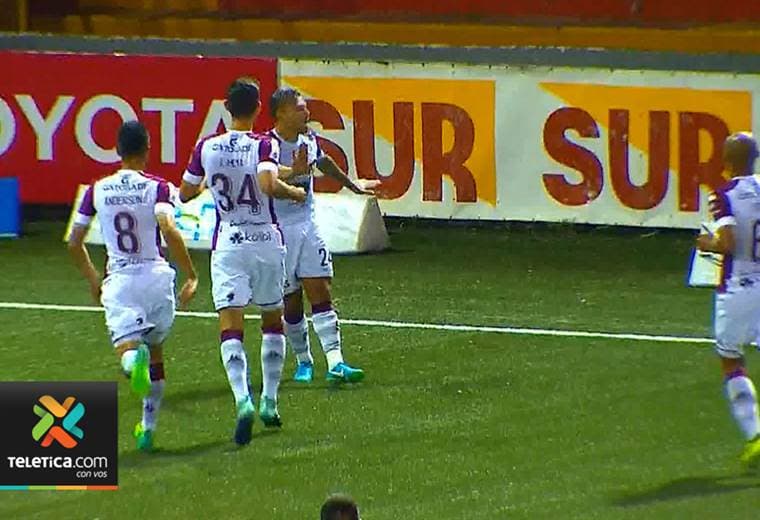 Saprissa le quitó tres marcas al Herediano al derrotarlo en la cuadrangular final