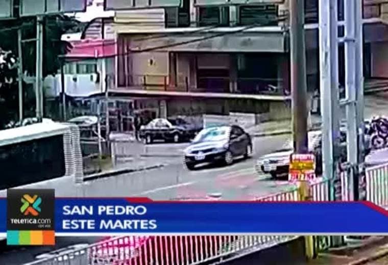 Video captó inicio de persecución de 2 hombres en San Pedro y que terminó con detención en rotonda