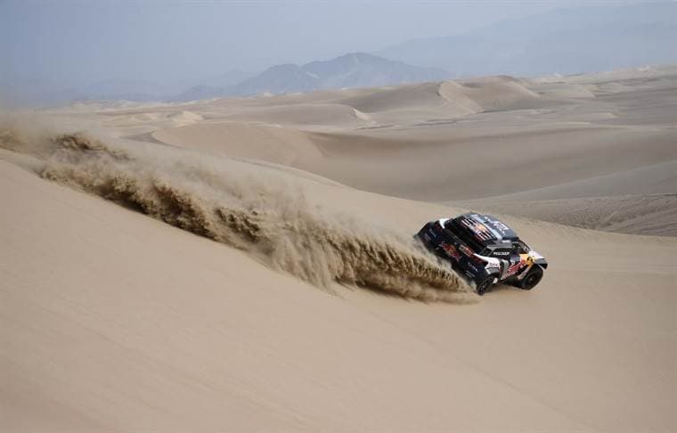 Carlos Sainz durante el Rally Dakar 2018.|AFP