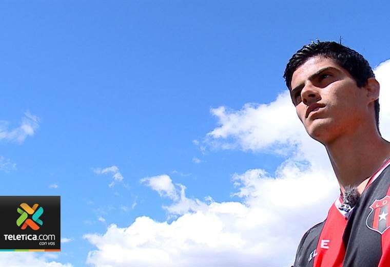 Daniel Villegas es la cara de la nueva camada de jugadores jóvenes de Alajuelense
