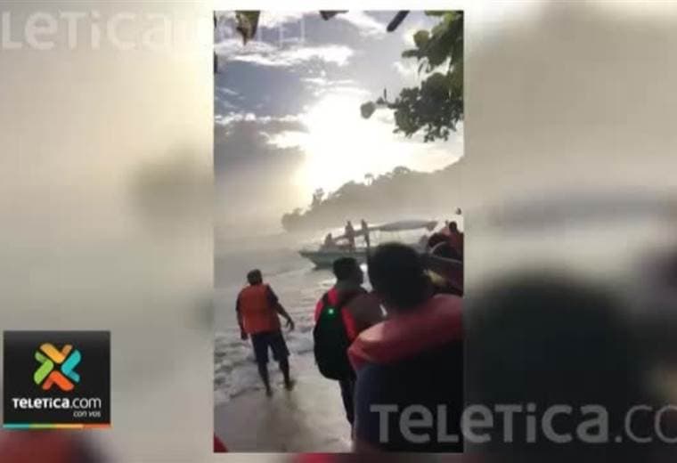 Ticos fueron rescatados luego del naufragio de dos embarcaciones en aguas del caribe de Panamá