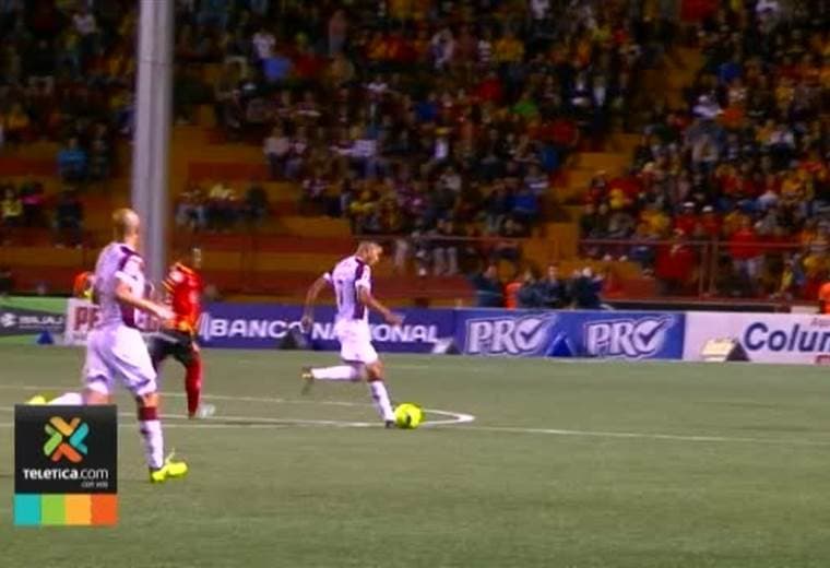 Cuerpo técnico del Saprissa admite que espera mucho más de Johan Venegas