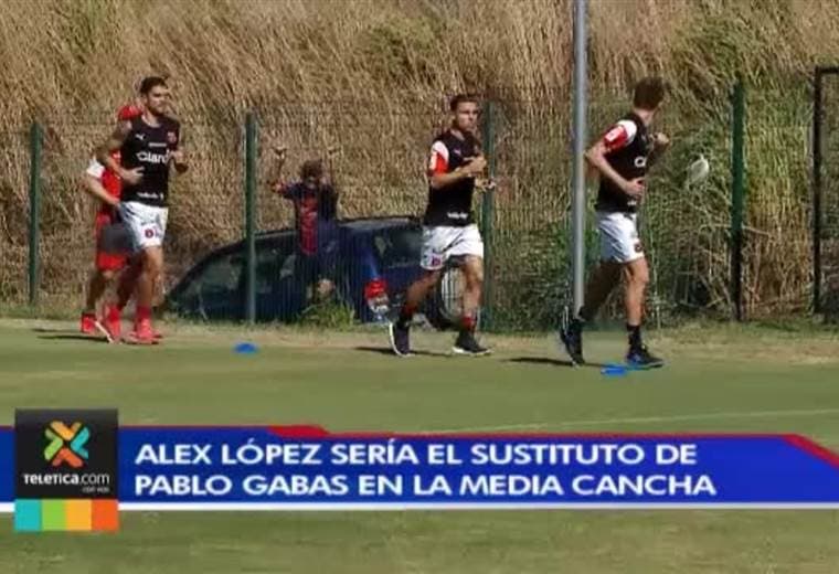 Alex López se alista para su primer partido como titular en Alajuelense