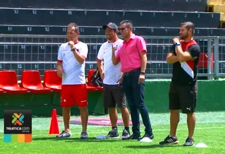 Alajuelense acelera las negociaciones para la contratación del defensor Porfirio López