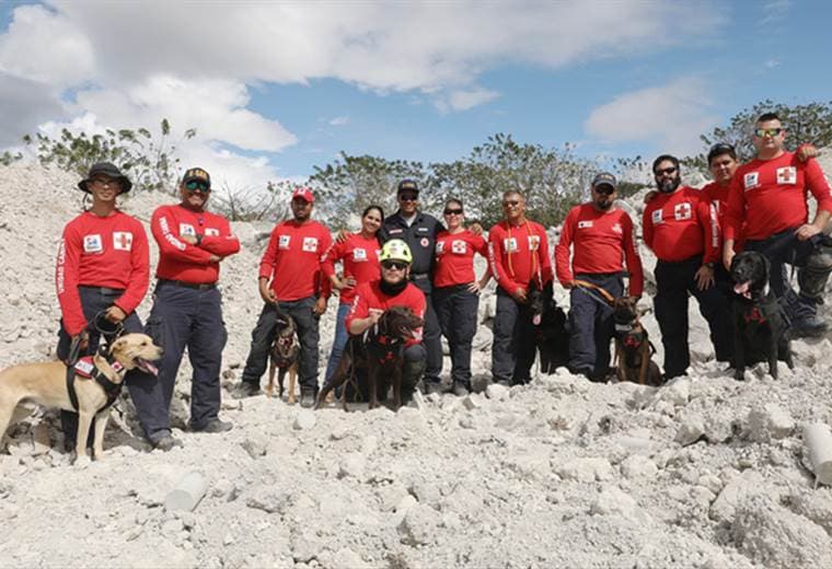 Perros de Rescate de Cruz Roja logran certificación para atender emergencias internacionales
