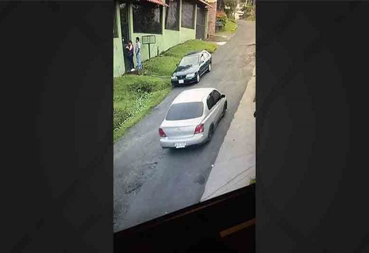 Cámaras captaron a conductor después de cometer asaltos en Alajuelita