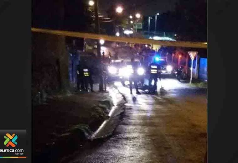 Hombre muere de varios disparos tras balacera en Aserrí