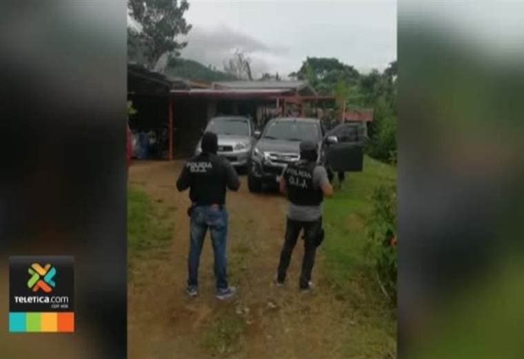 La Sección de Fraudes detuvo en La Guácima de Alajuela a un hombre sospechoso de suplantación de identidad.