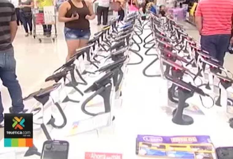 Comercios anuncian promociones durante noviembre para celebrar el popular "Viernes Negro"