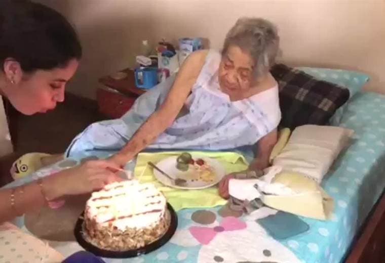 Gunacasteca y exeducadora cumplió 108 años