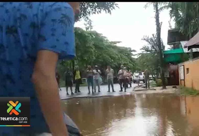 Alerta roja se mantiene para 3 distritos de Puntarenas