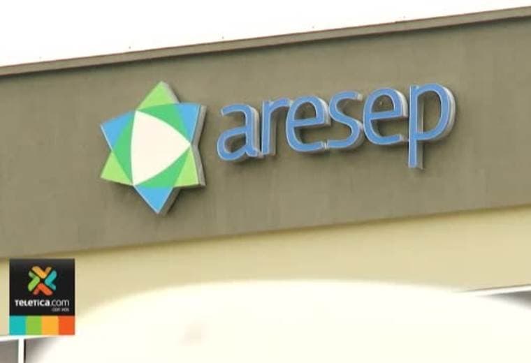 Empresarios de transporte responsabilizan a Aresep por problemas financieros en las rutas