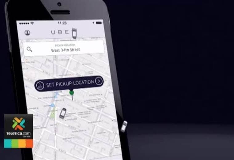 Taxistas formales lanzan nueva aplicación para tratar de recuperar el mercado perdido ante Uber