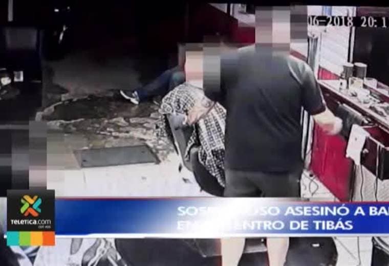 Video muestra cómo actuó un sicario al momento de asesinar a un barbero en el centro de Tibás