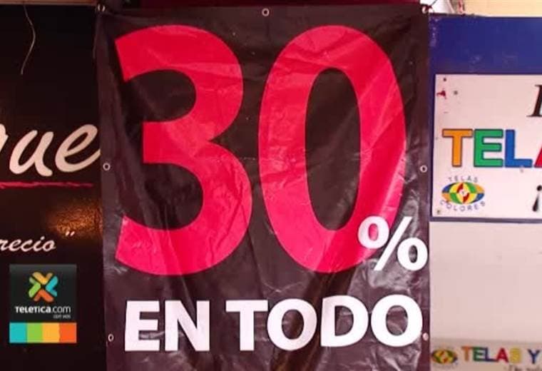 Muchos aprovechan el Viernes Negro para comprar regalos de Navidad