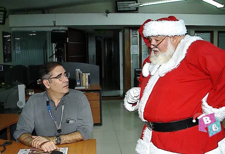 Santa Claus visitó Telenoticias