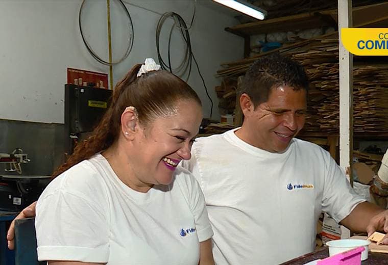 Fideimas financió a pareja artesana para convertirse en micro empresarios 