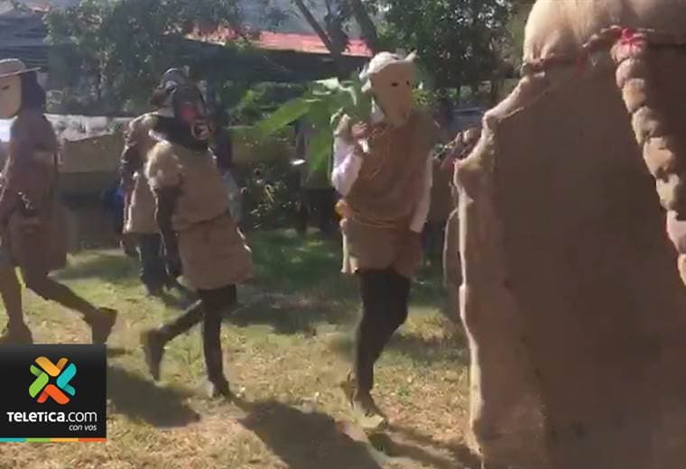 El tradicional juego indígena los Diablitos despide este 2018